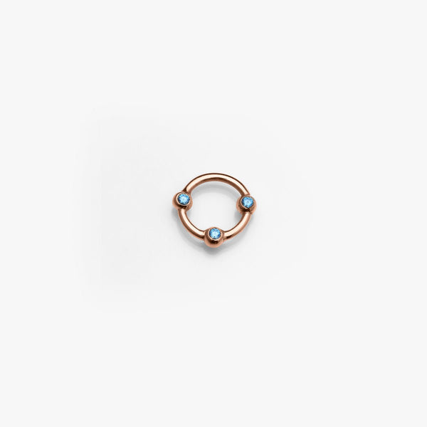 Body Gold Piercingschmuck Intim/Brustschmuck Goldener Ring für das Klitorisvorhautpiercing horizontal  mit drei Zirkonia Kugeln in 18 kt Rosé Gold