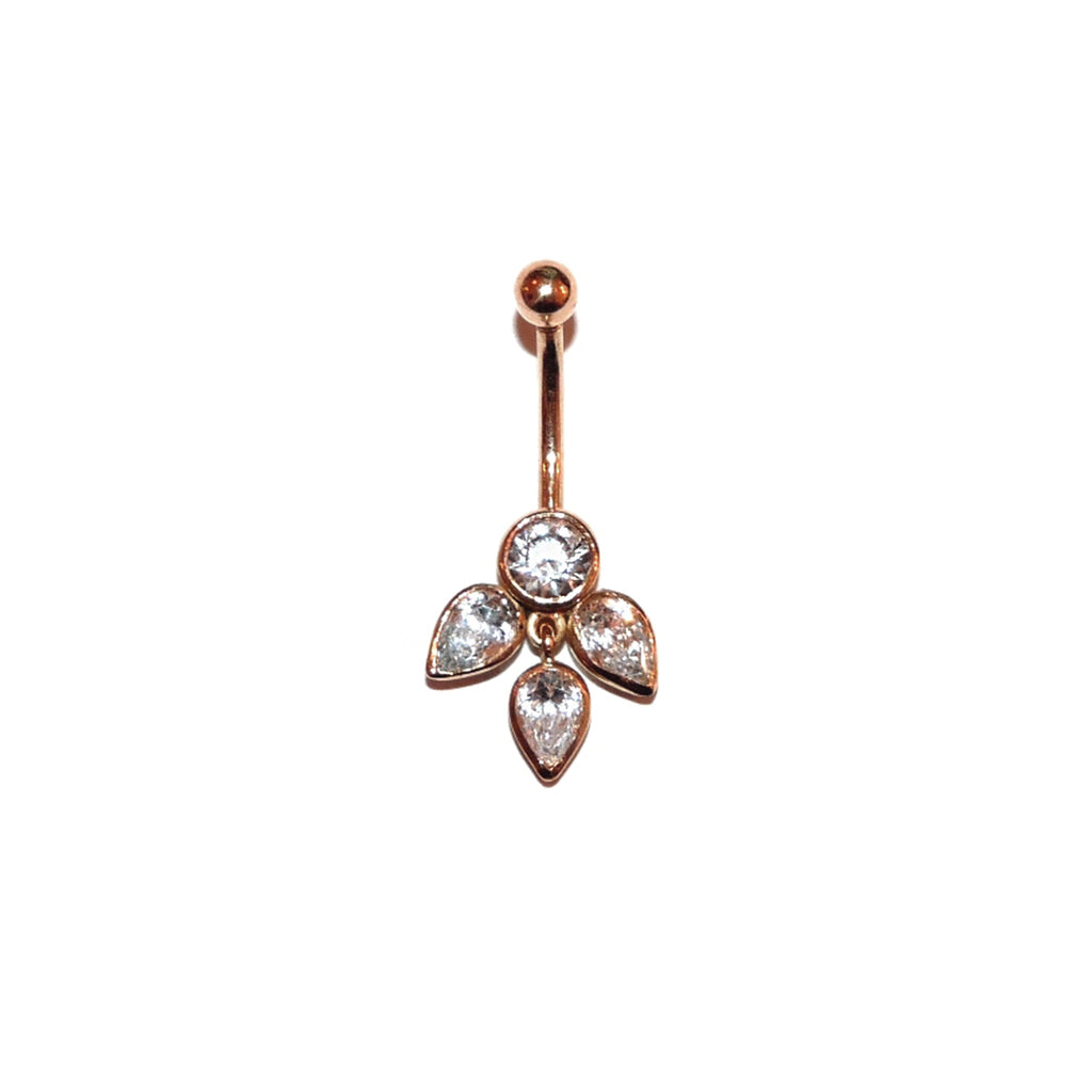 Rosegoldenes Bauchnabelpiercing mit 4 Zirkonia, davon ein baumelndes Navettesteinchen